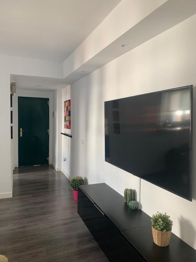 2 Bedroom Apartment ベナルマデナ エクステリア 写真